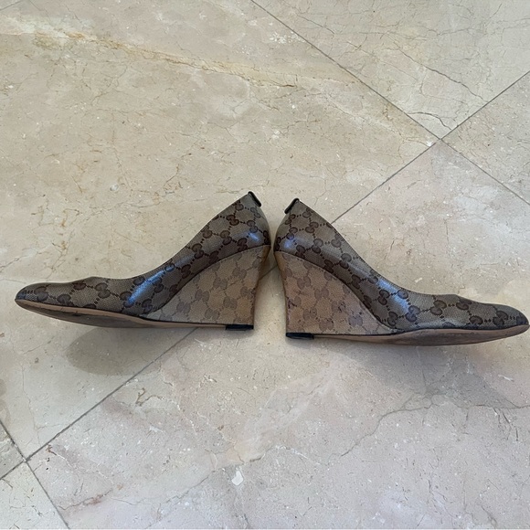 Gucci G print wedge size 9 1/2 - Picture 7 of 10
